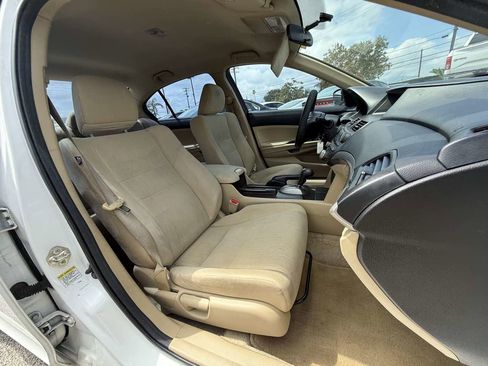 Used 2012 Honda Accord LX image 31