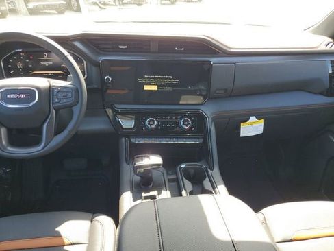 New 2026 GMC Sierra 1500 AT4 w/ AT4 Premium Package AWD/4WD image 15