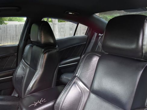 Used 2018 Dodge Charger R/T w/ Premium Group RWD image 14