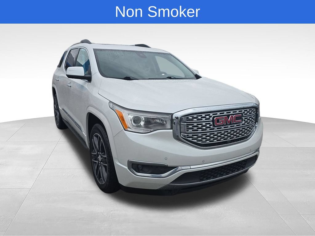 Used 2018 GMC Acadia Denali w/ Technology Package FWD image 8