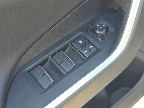 Used 2025 Toyota RAV4 XSE w/ Advanced Technology Package AWD/4WD image 23
