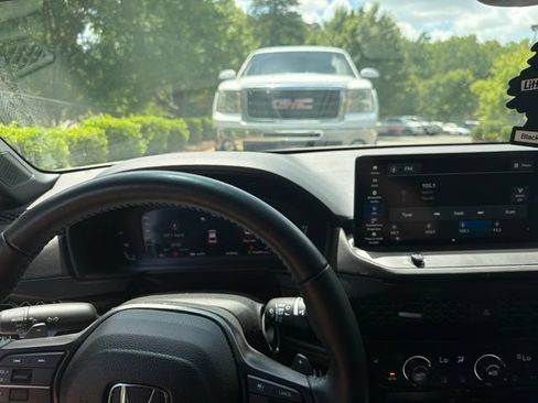 Used 2024 Honda Accord Sport image 12