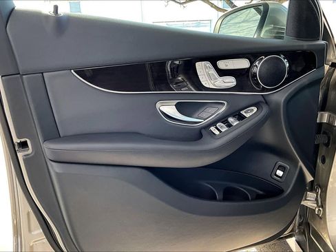 Certified 2022 Mercedes-Benz GLC 300 GLC 300 image 22