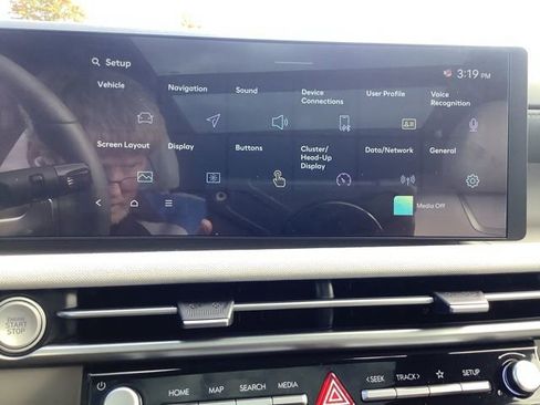 New 2025 Hyundai Tucson Limited image 36