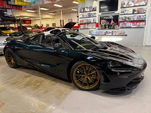 Used 2023 McLaren 720S Performance image 2