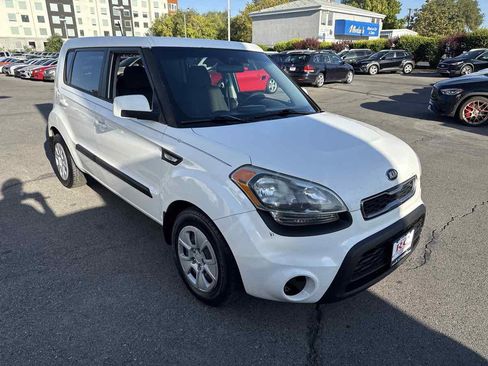 Used 2013 Kia Soul image 4