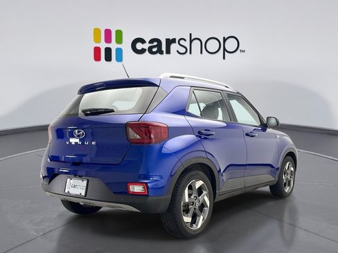 Used 2024 Hyundai Venue Limited FWD image 5