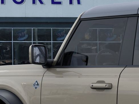 New 2025 Ford Bronco Outer Banks w/ Sasquatch Package AWD/4WD image 22