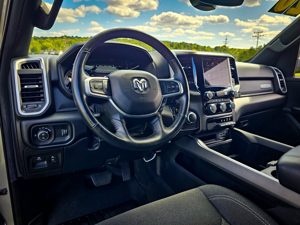Used 2020 RAM 1500 Big Horn AWD/4WD image 14