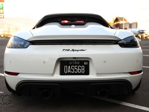 Used 2022 Porsche 718 Boxster Spyder image 13