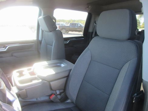 New 2026 GMC Sierra 3500 SLE w/ SLE Value Package image 14