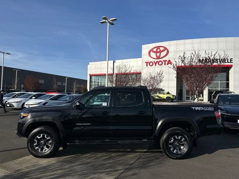 Certified 2021 Toyota Tacoma TRD Off-Road w/ Technology Package image 2