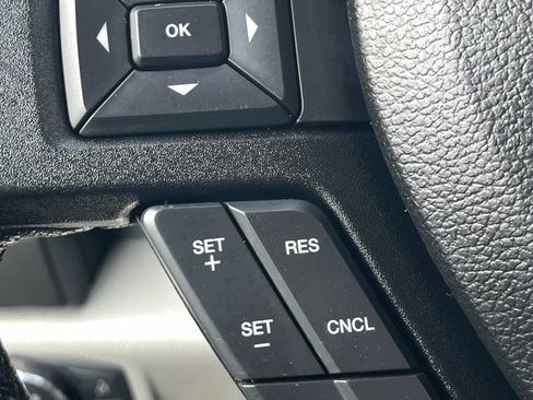 Used 2016 Ford F150 XLT w/ Equipment Group 302A Luxury AWD/4WD image 19