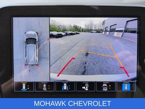 Used 2024 Chevrolet Equinox Premier AWD/4WD image 16