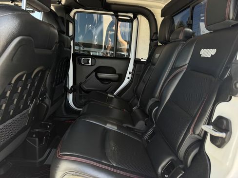 Used 2021 Jeep Gladiator Rubicon AWD/4WD image 26