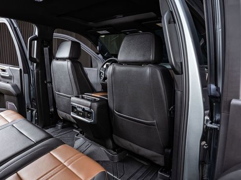 Used 2025 Chevrolet Silverado 2500 High Country w/ Technology Package image 32