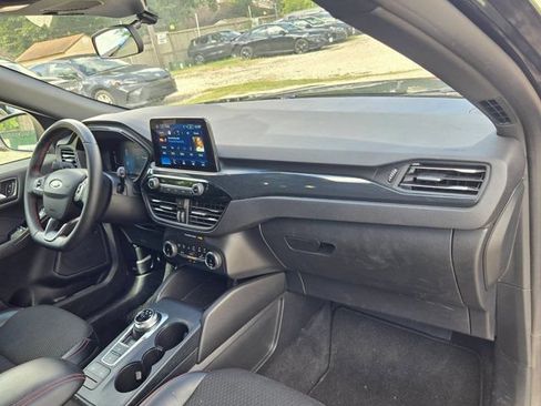Used 2025 Ford Escape ST-Line AWD/4WD image 30
