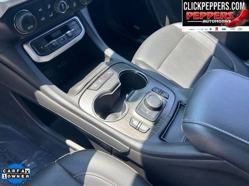 Used 2023 GMC Acadia SLT w/ Preferred Package FWD image 14