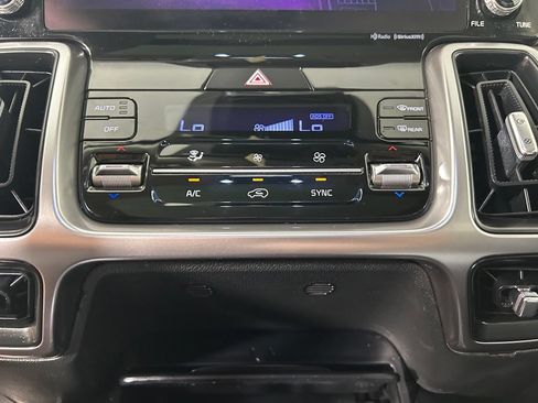 Used 2023 Kia Sorento S w/ Panoramic Sunroof Package AWD/4WD image 8