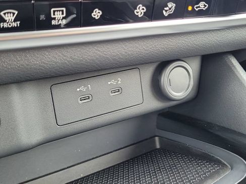 Certified 2026 Nissan Rogue SV FWD image 30