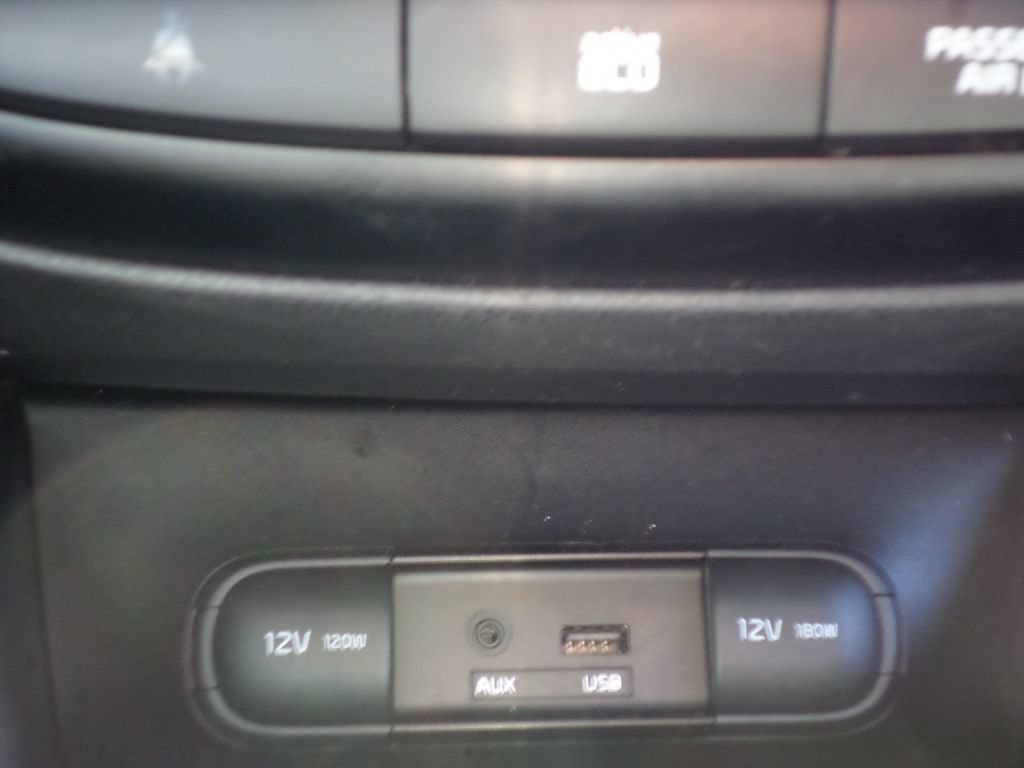 Used 2014 Kia Soul FWD image 25