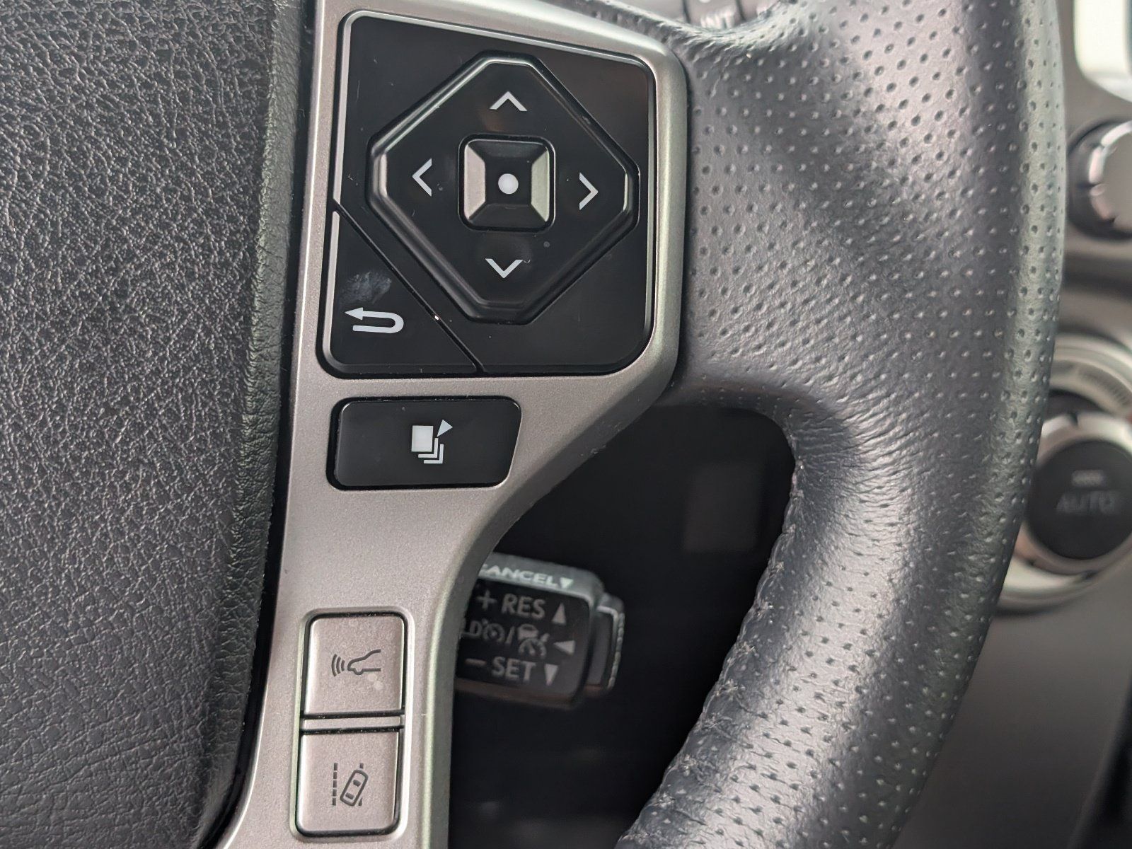 Used 2020 Toyota 4Runner Limited RWD image 24