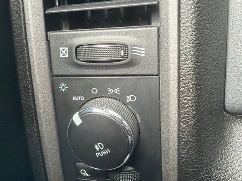 Used 2019 RAM 1500 Express w/ Wheel & Sound Group AWD/4WD image 13