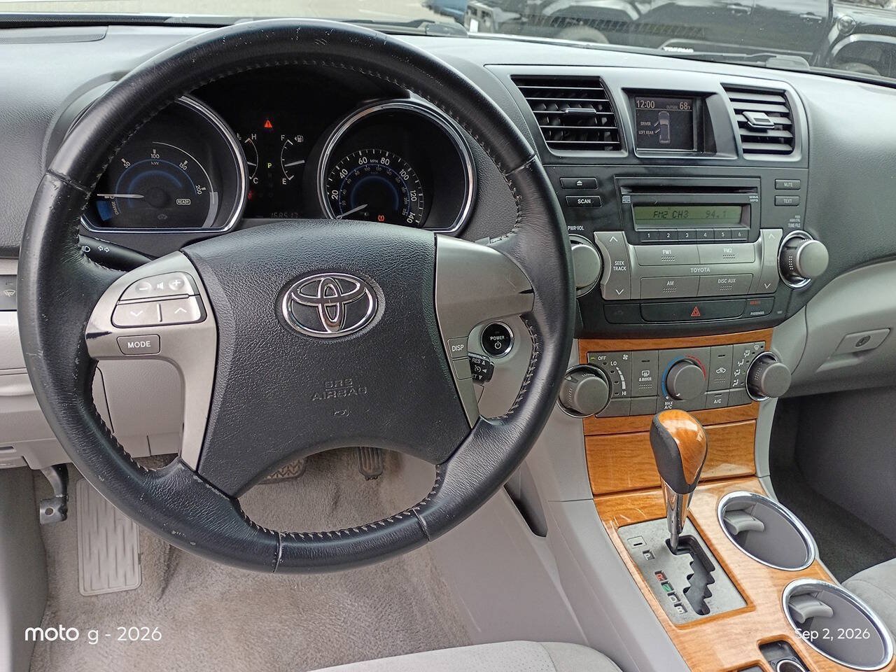 Used 2010 Toyota Highlander 4WD Hybrid image 18