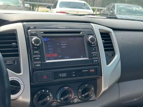 Used 2013 Toyota Tacoma 4x4 Access Cab V6 w/ SR5 Pkg image 20