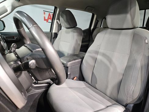 Used 2019 Toyota Tacoma SR5 image 23
