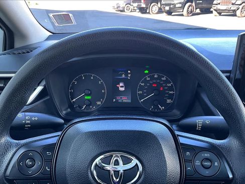 Used 2024 Toyota Corolla LE FWD image 18