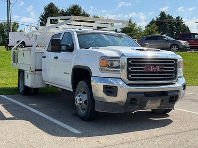 Used 2019 GMC Sierra 3500 2WD Crew Cab w/ Sierra Convenience Package