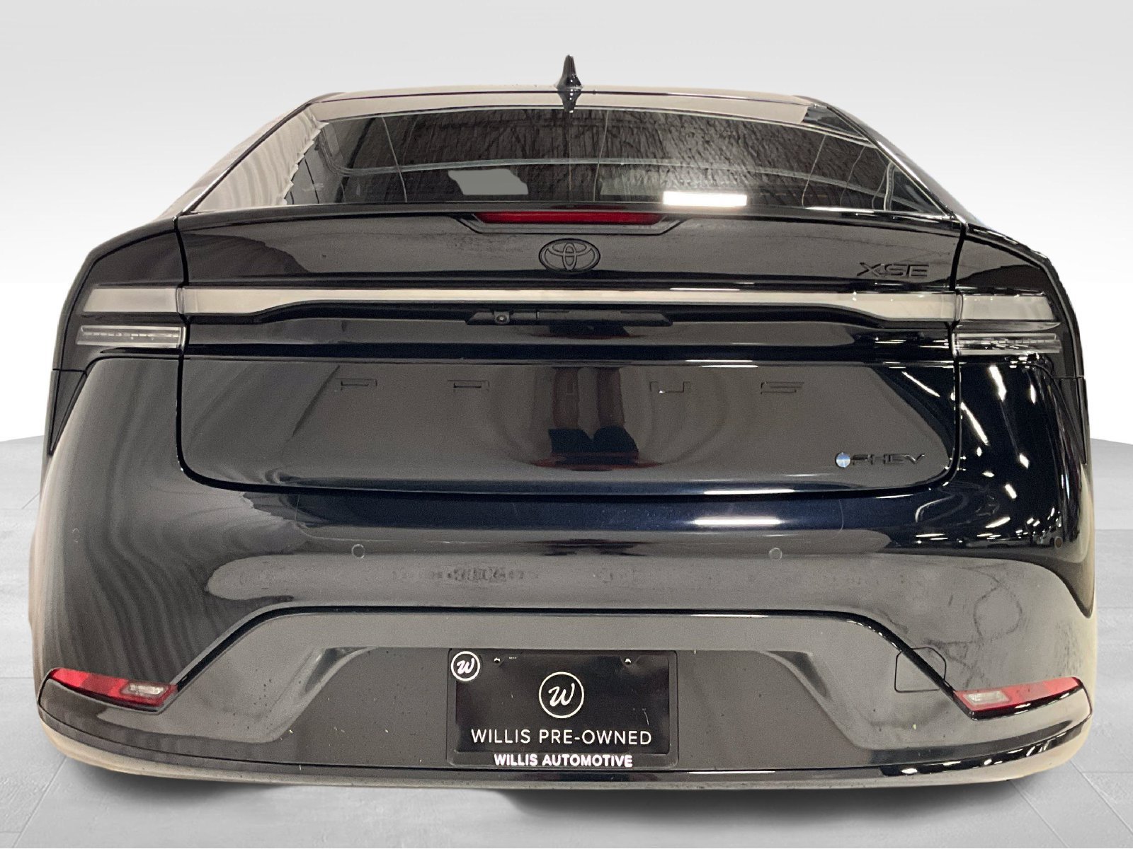 Used 2026 Toyota Prius Plug-In Hybrid FWD image 6