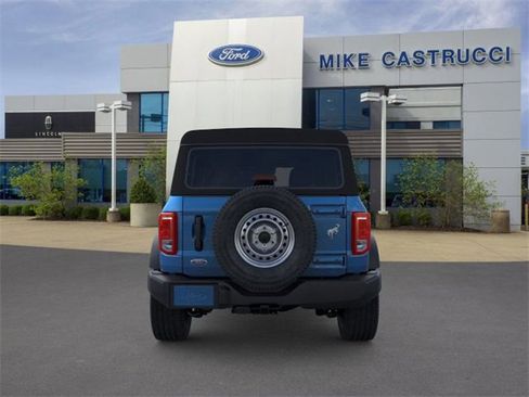 New 2025 Ford Bronco 4-Door image 5