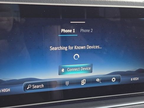 Used 2025 Mercedes-Benz GLS 450 4MATIC image 8