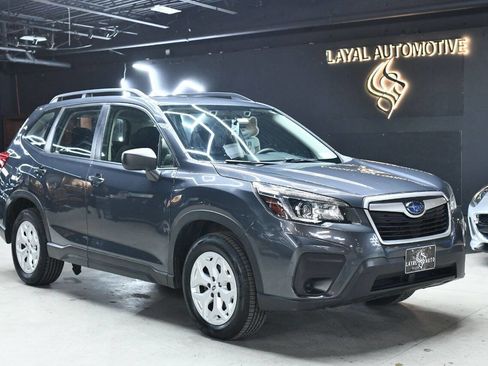 Used 2020 Subaru Forester Base AWD 4dr Crossover w/ Alloy Wheel Package image 3