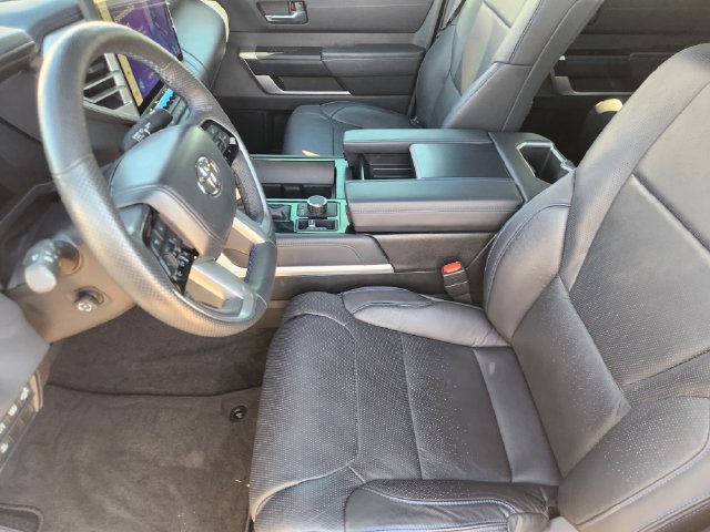 Used 2025 Toyota Tundra Platinum AWD/4WD image 14