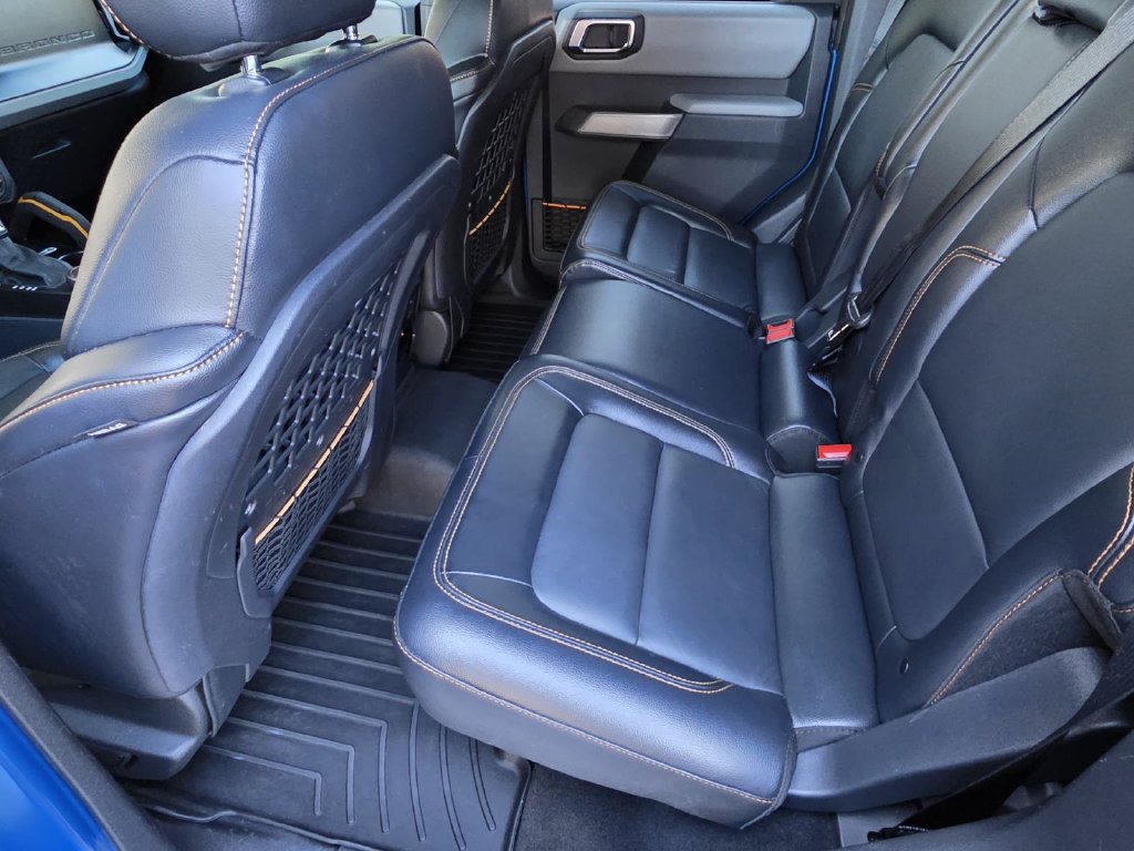Used 2023 Ford Bronco Badlands AWD/4WD image 9