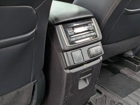 Used 2019 Subaru Ascent Limited image 17