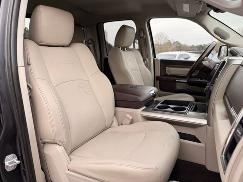 Used 2015 RAM 1500 Laramie w/ Convenience Group image 27