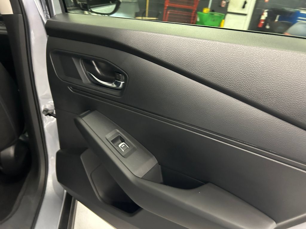 Used 2023 Honda Accord EX image 23