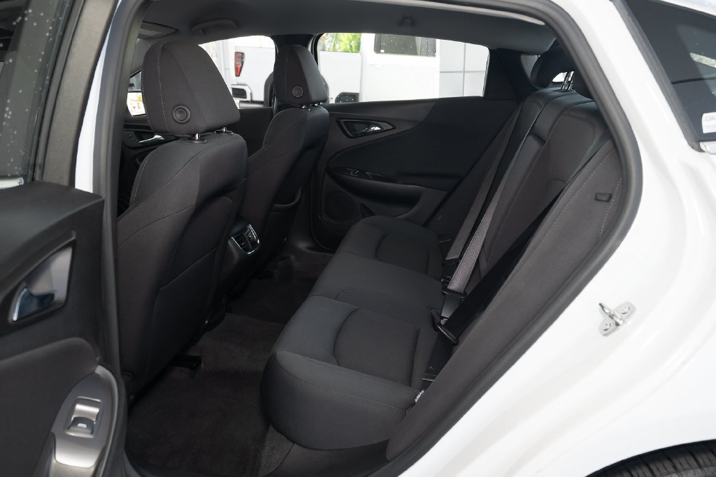 Used 2023 Chevrolet Malibu LT FWD image 36