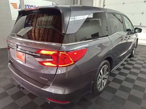 Used 2024 Honda Odyssey Touring image 9