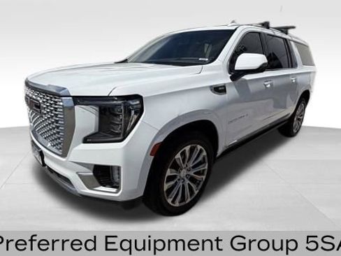 Used 2022 GMC Yukon XL Denali w/ Max Trailering Package AWD/4WD image 3