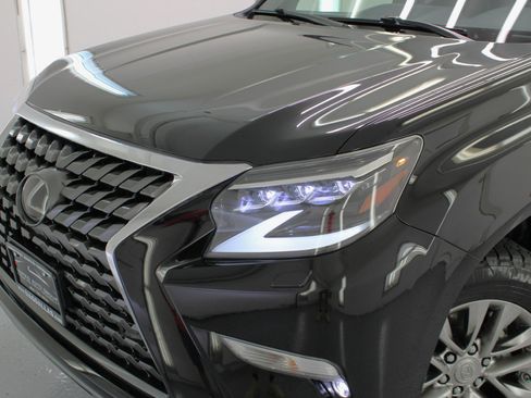 Used 2020 Lexus GX 460 Premium image 17