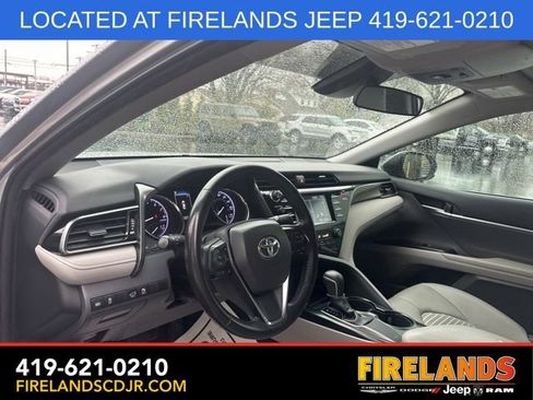 Used 2019 Toyota Camry SE image 19