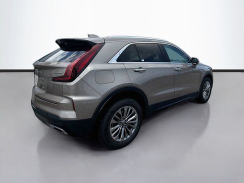 Used 2025 Cadillac XT4 Premium Luxury FWD image 5