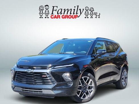 Used 2025 Chevrolet Blazer RS FWD image 1