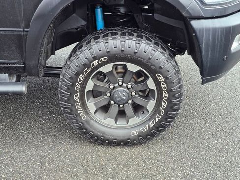 Used 2018 RAM 2500 Power Wagon w/ Leather & Luxury Group image 9