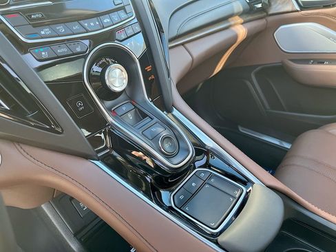 Used 2023 Acura RDX AWD w/ Advance Package image 17